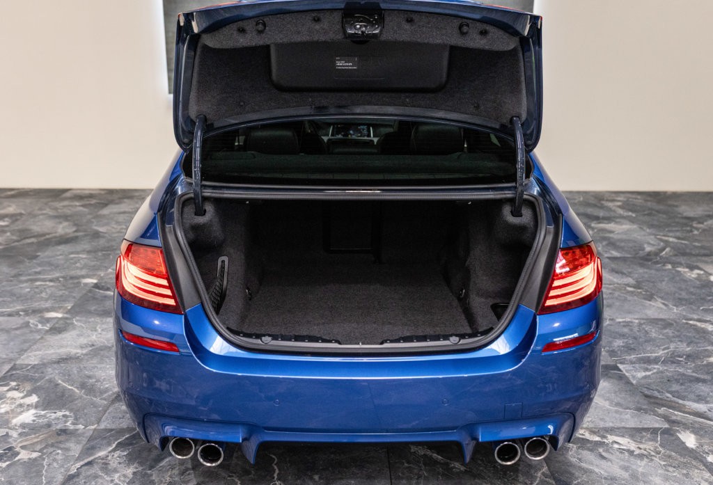 M5 F10 Bleu Coffre