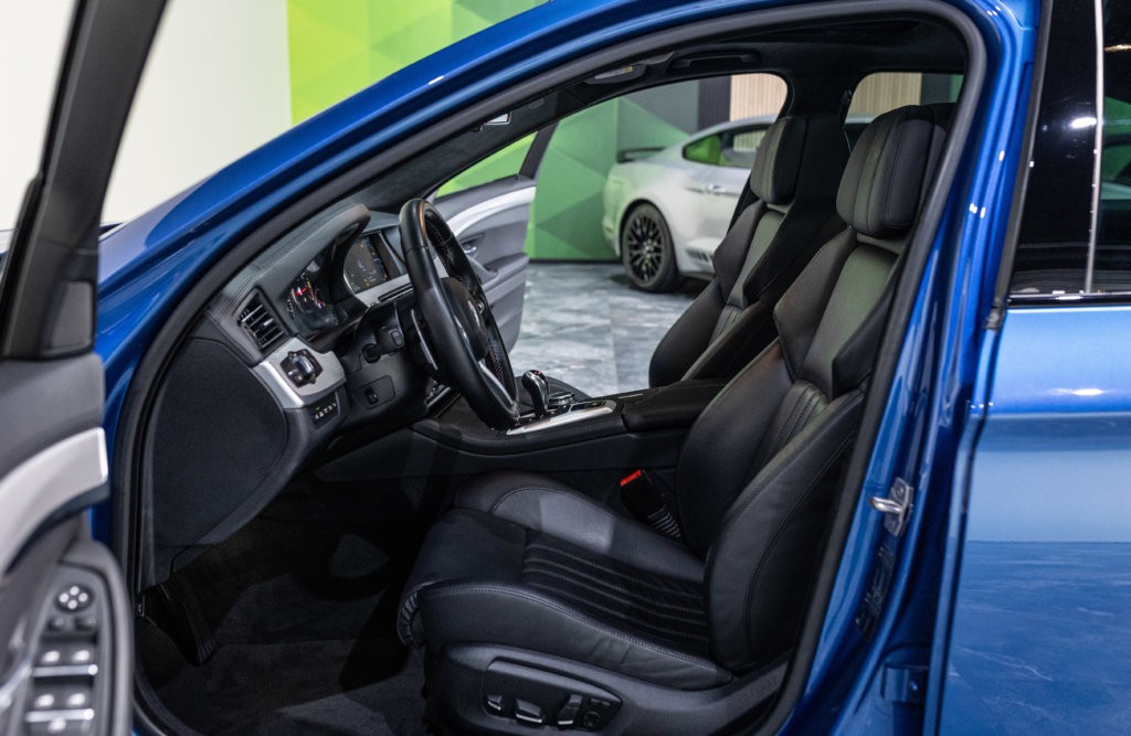 M5 F10 Bleu Interieur 15