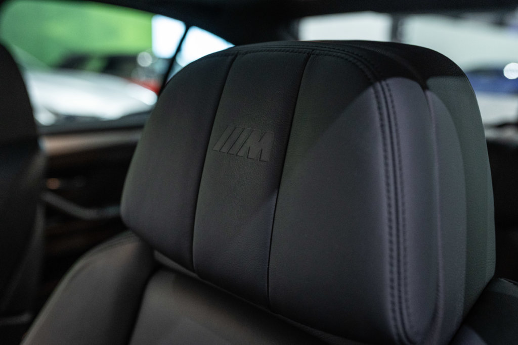 M5 F10 Bleu Interieur 18
