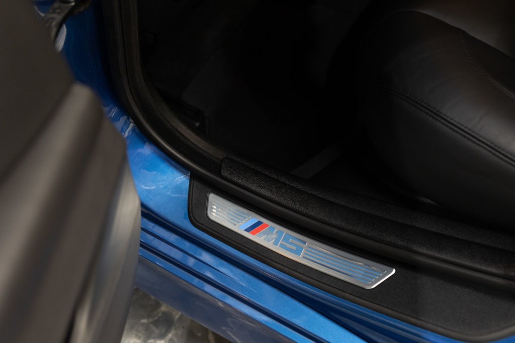 M5 F10 Bleu Interieur 27