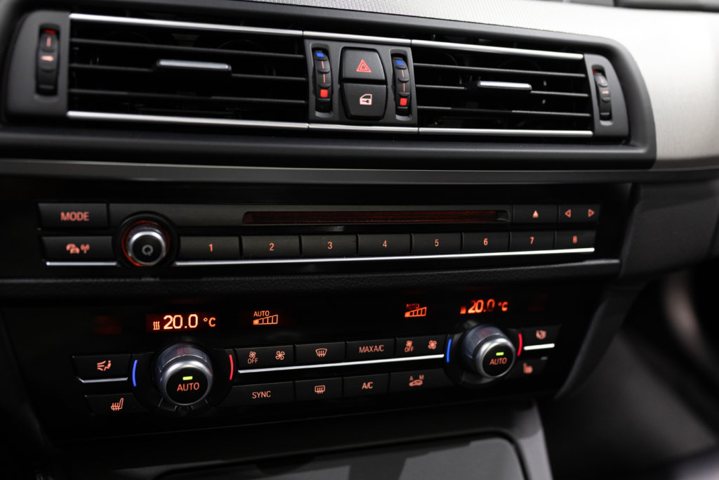 M5 F10 Bleu Interieur 44