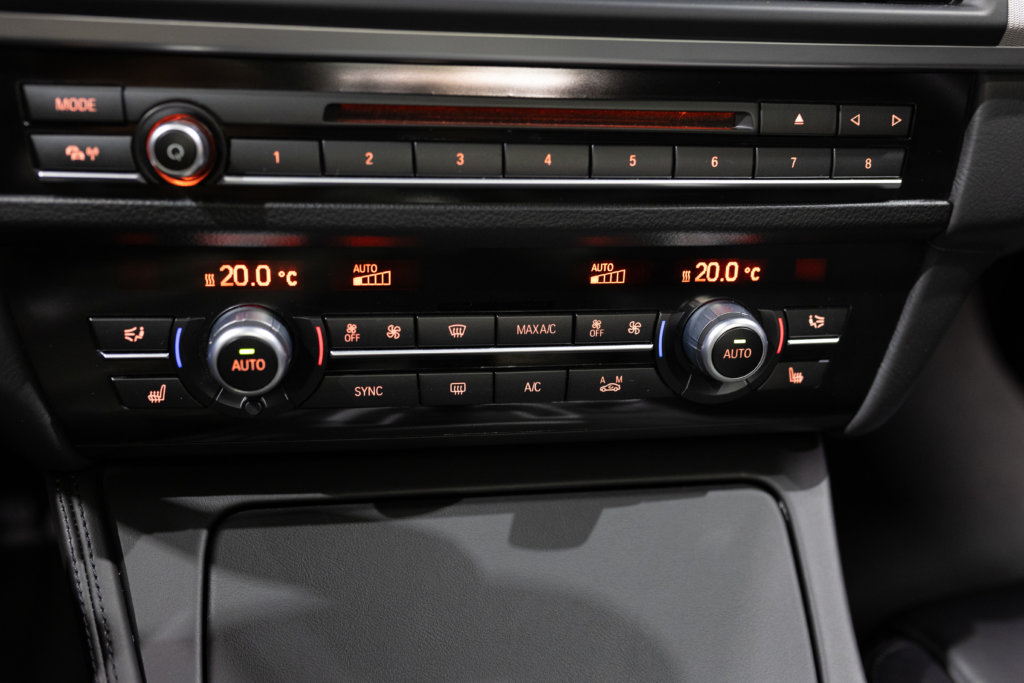 M5 F10 Bleu Interieur 45