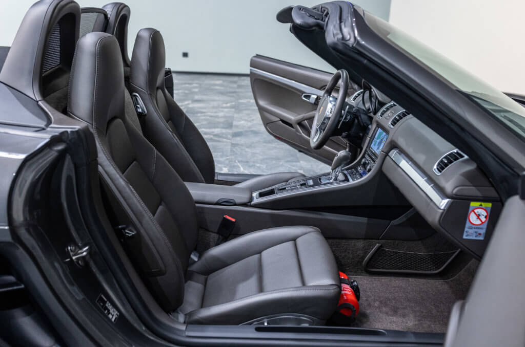 Boxster 981 Gris Interieur 14