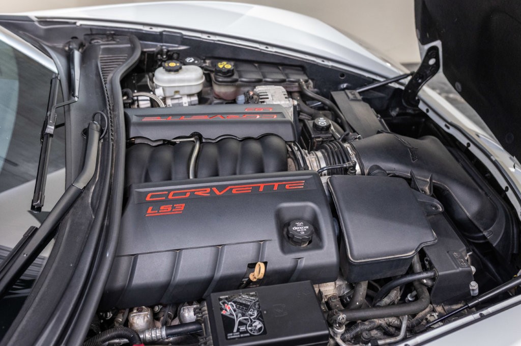 Corvette C6 Grand Sport Blanche Moteur 2