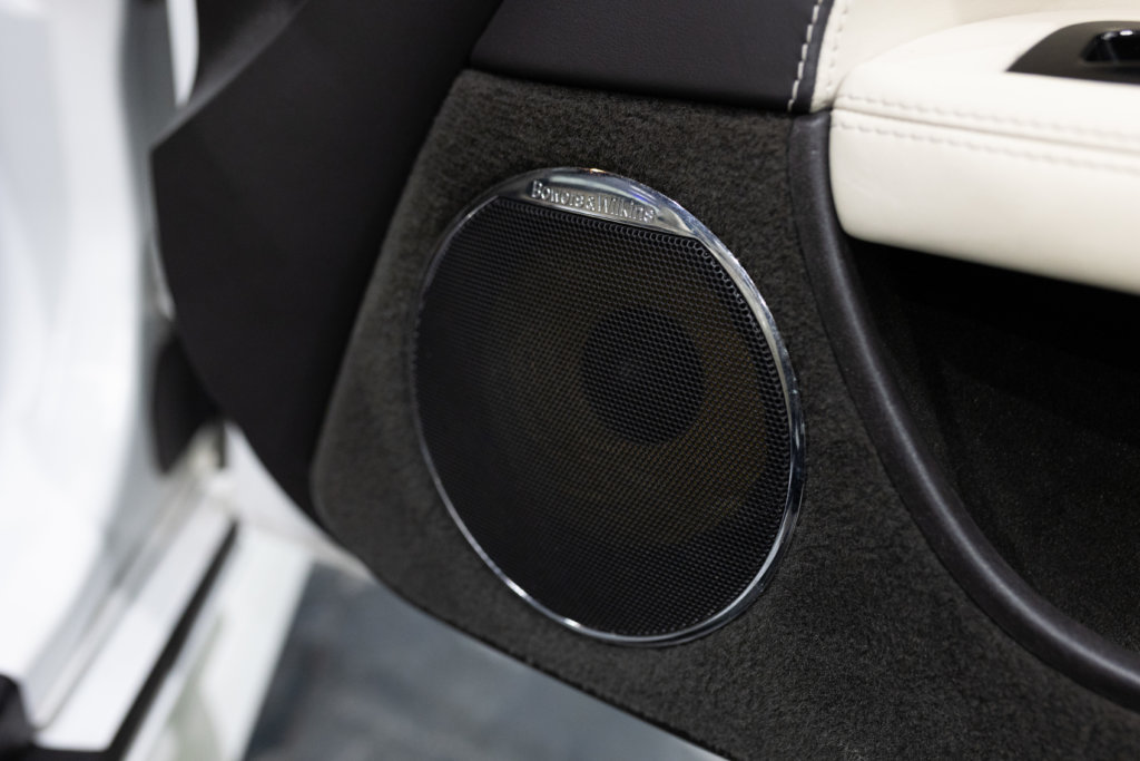 Jaguar XKR Cab Blanc Interieur 12