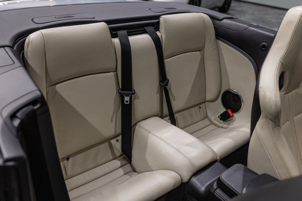 Jaguar XKR Cab Blanc Interieur 27