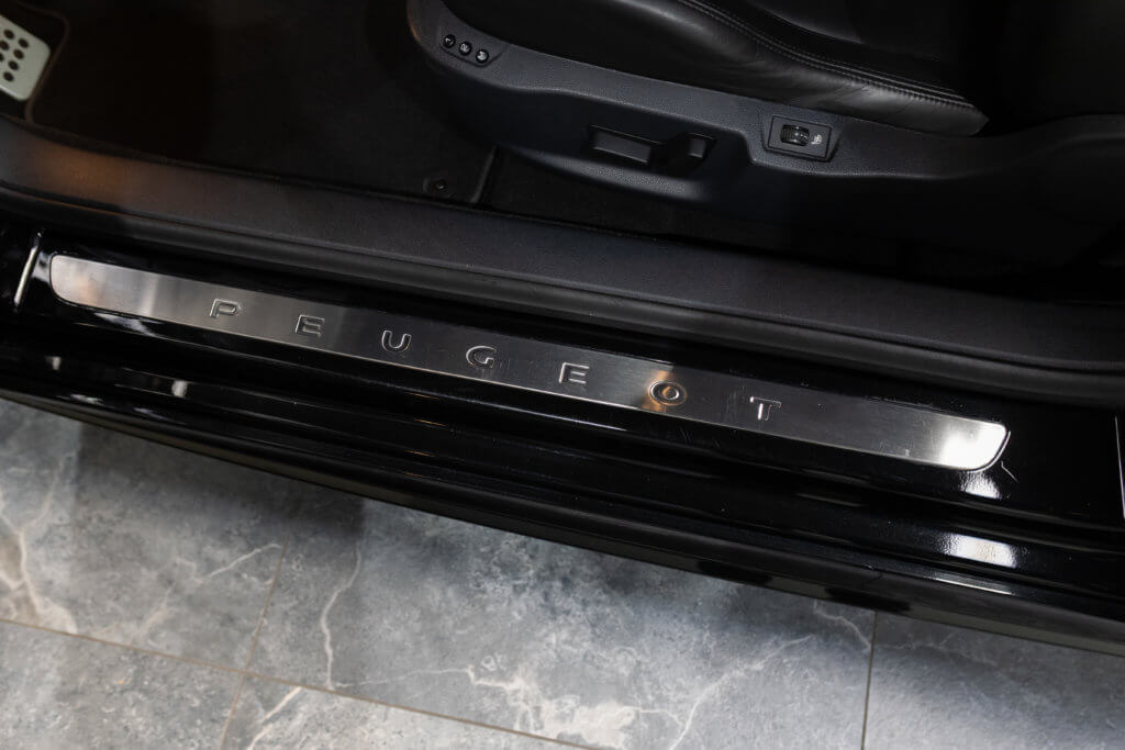 RCZ THP 200 Interieur 3