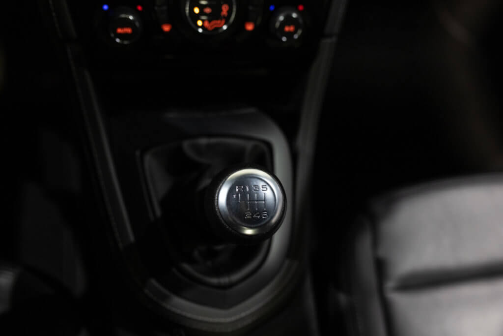 RCZ THP 200 Interieur 30