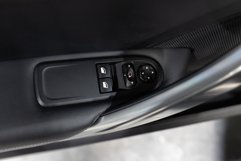 RCZ THP 200 Interieur 4