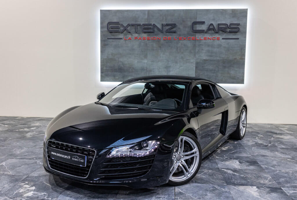 Audi R8 V8 Noir 3-4 av g
