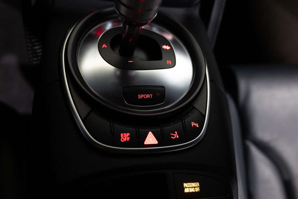 Audi R8 V8 Noir Interieur 31