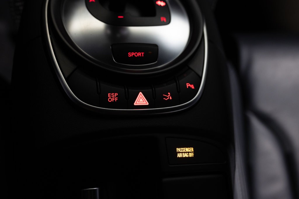 Audi R8 V8 Noir Interieur 32