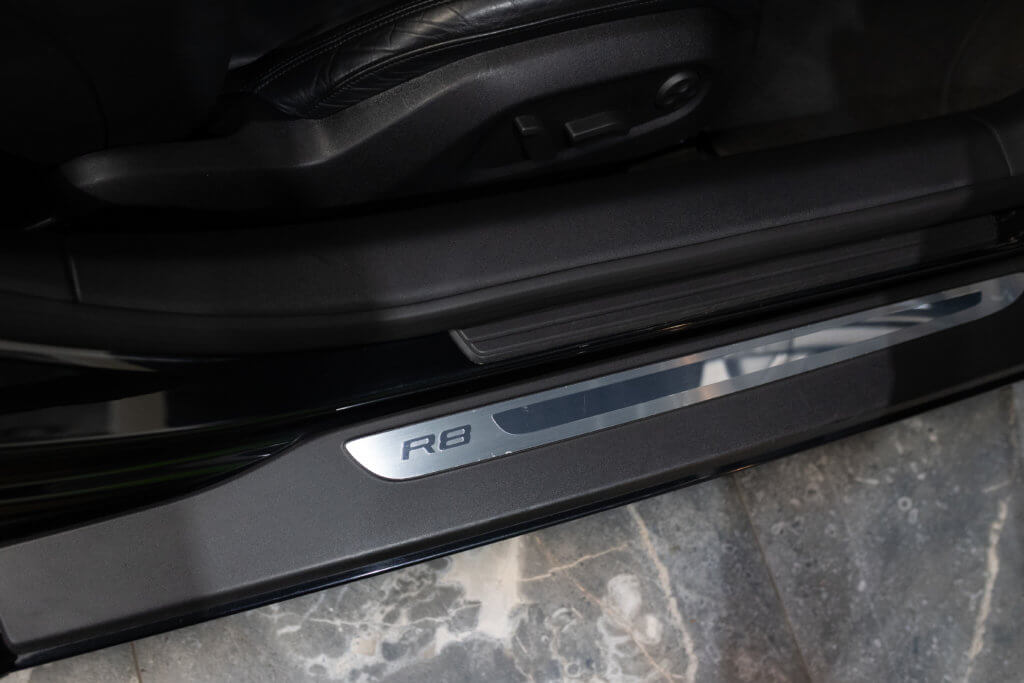 Audi R8 V8 Noir Interieur 8