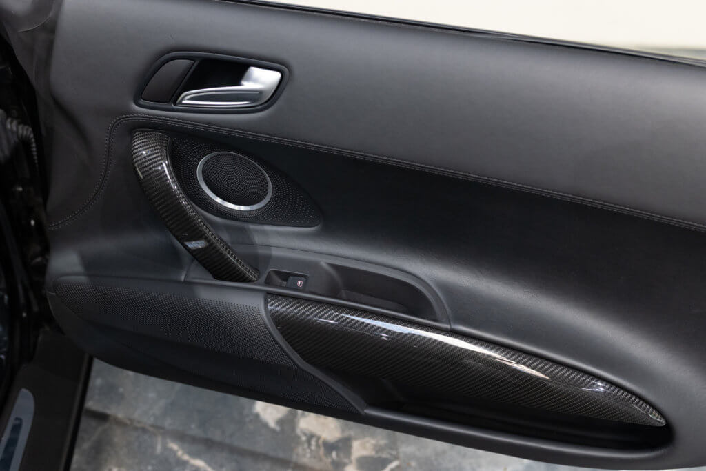 Audi R8 V8 Noir Interieur 9