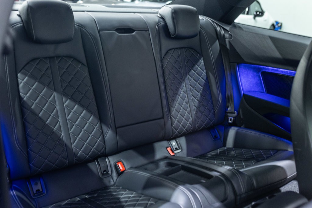 Audi S5 Rouge Interieur 26