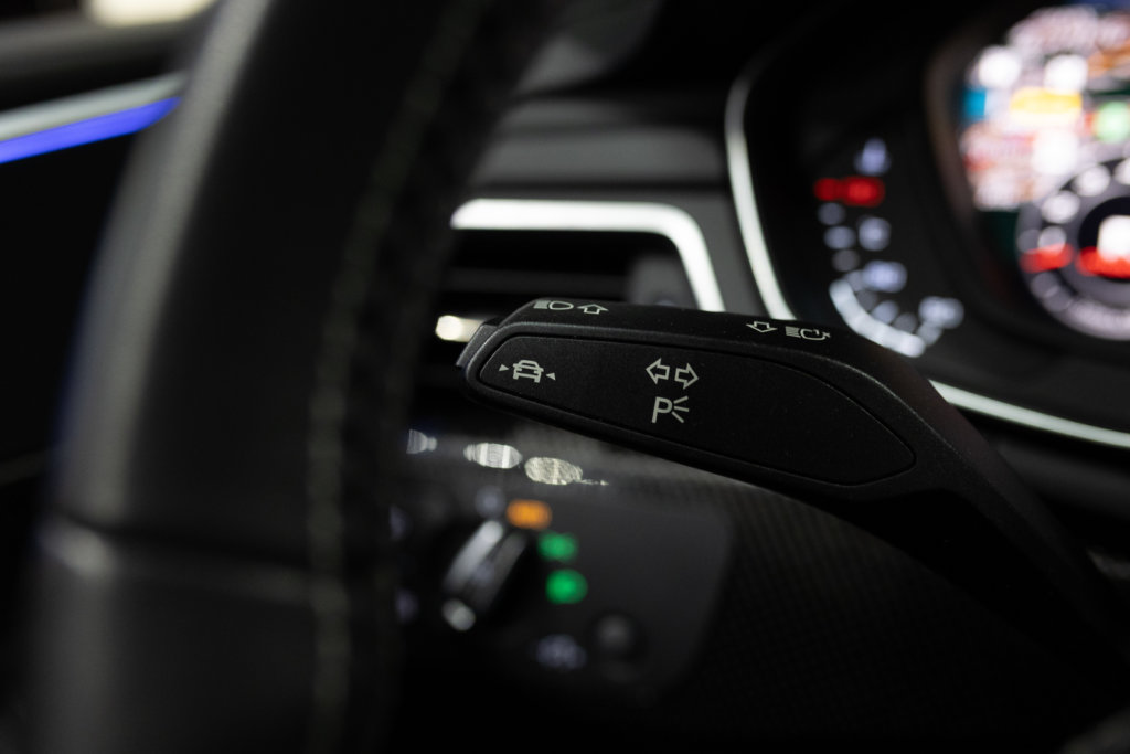 Audi S5 Rouge Interieur 53