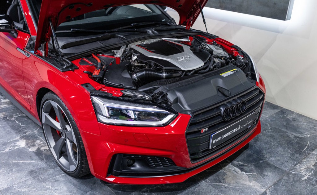 Audi S5 Rouge moteur