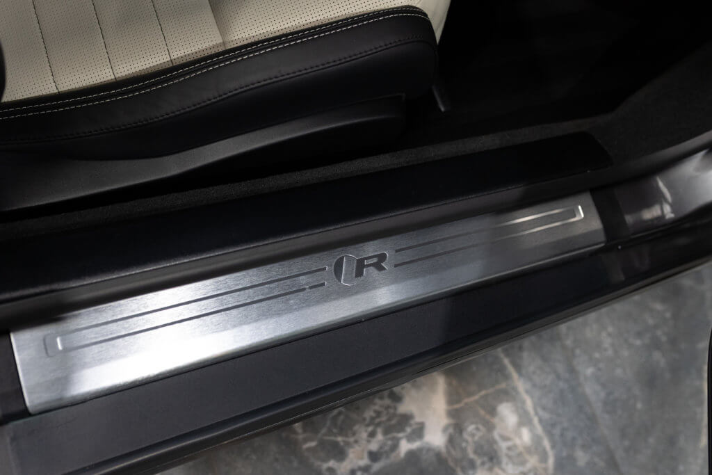 F-Type R Gris Corris Interieur 12