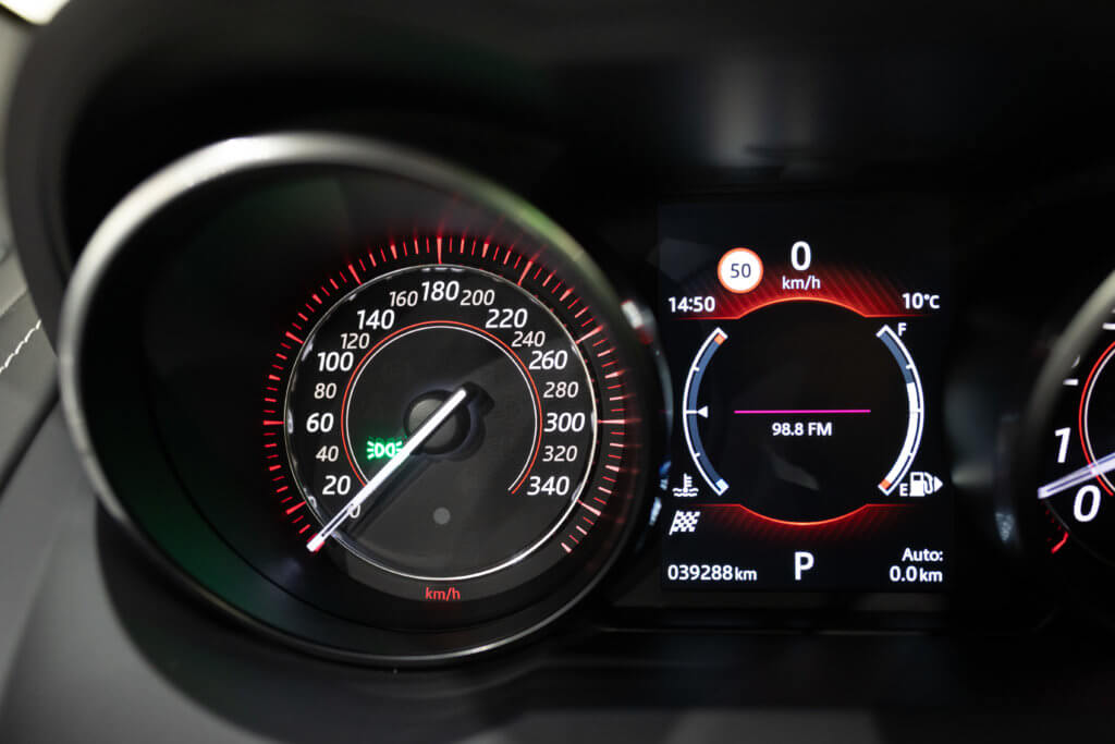 F-Type R Gris Corris Interieur 27