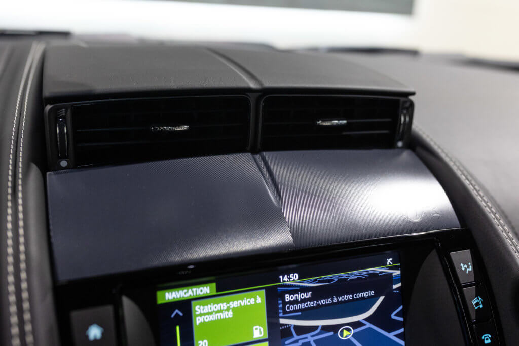 F-Type R Gris Corris Interieur 29