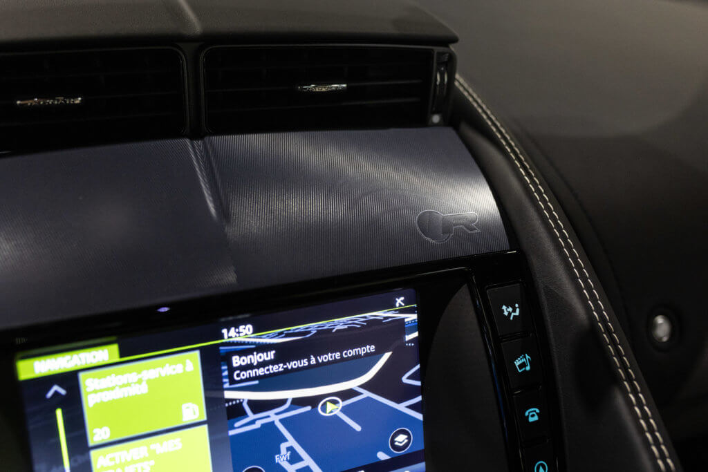 F-Type R Gris Corris Interieur 30