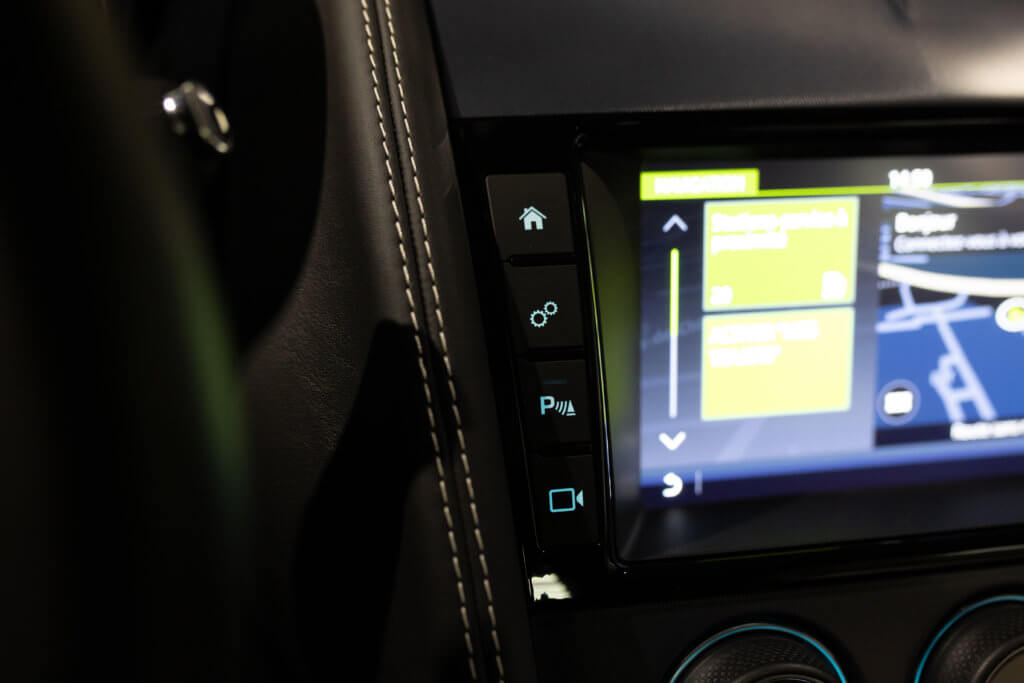 F-Type R Gris Corris Interieur 32