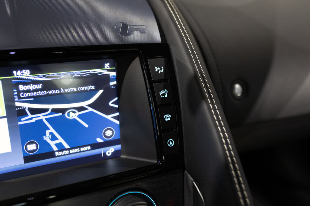 F-Type R Gris Corris Interieur 33