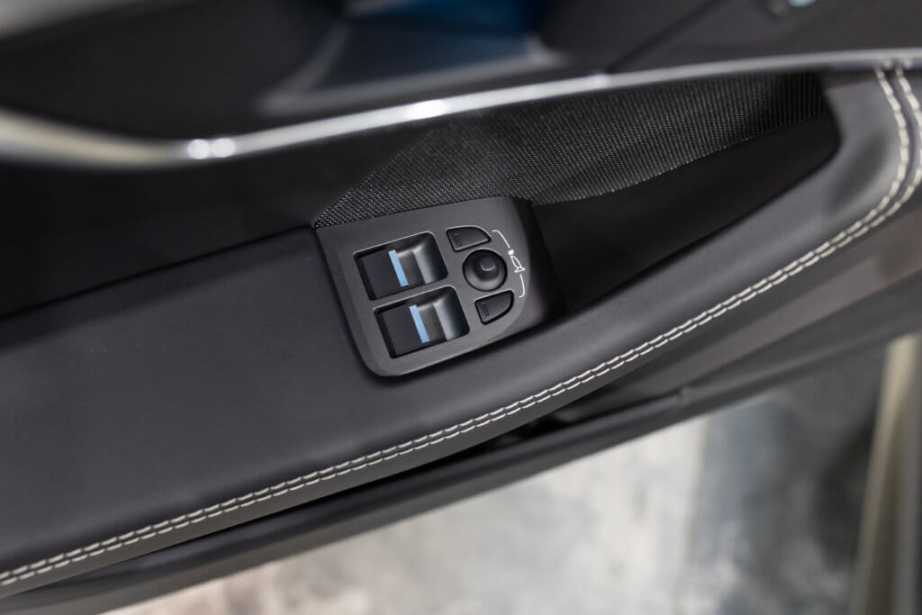 F-Type R Gris Corris Interieur 4