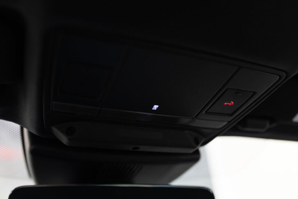 F-Type R Gris Corris Interieur 41