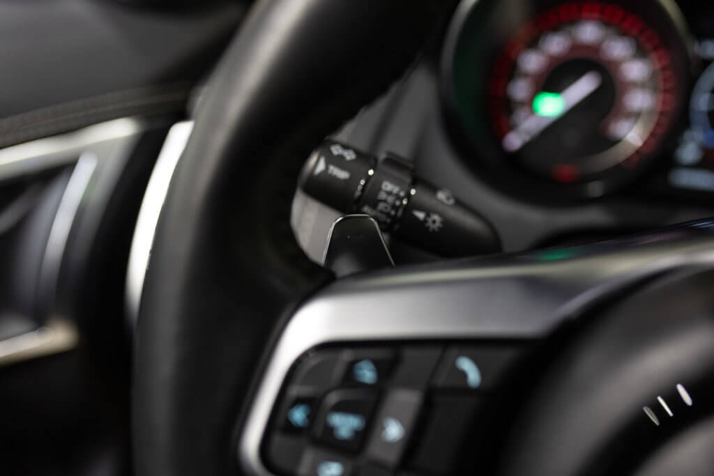 F-Type R Gris Corris Interieur 48