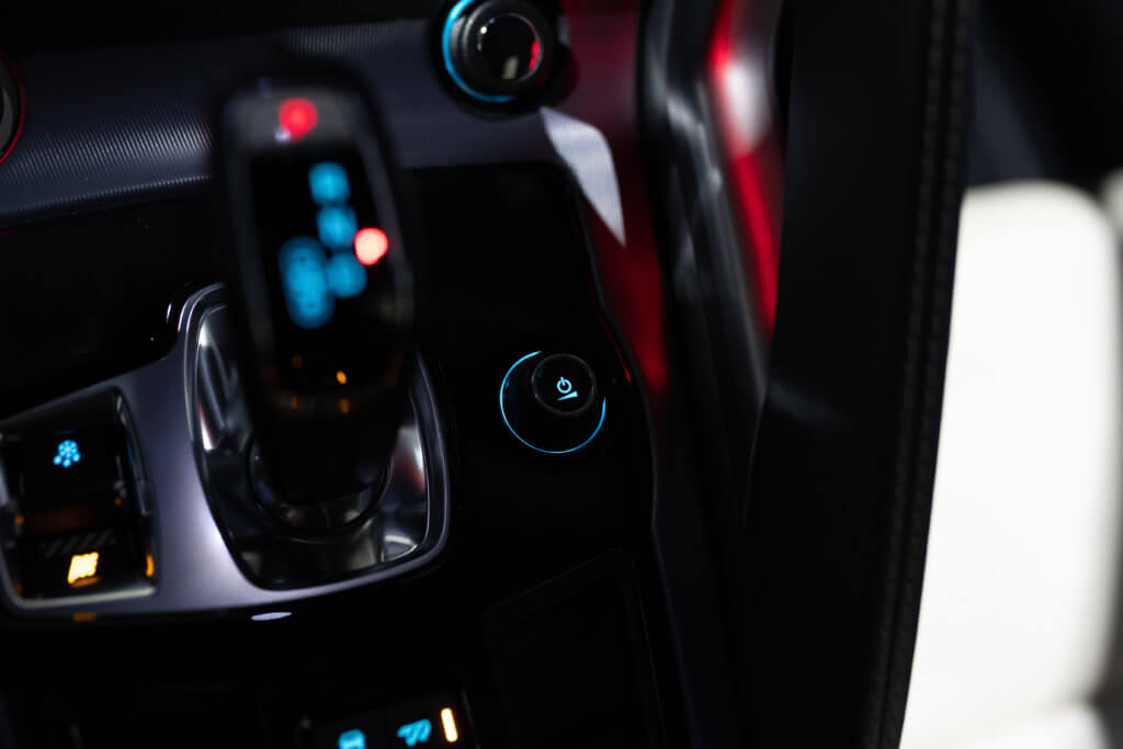 F-Type R Gris Corris Interieur 50