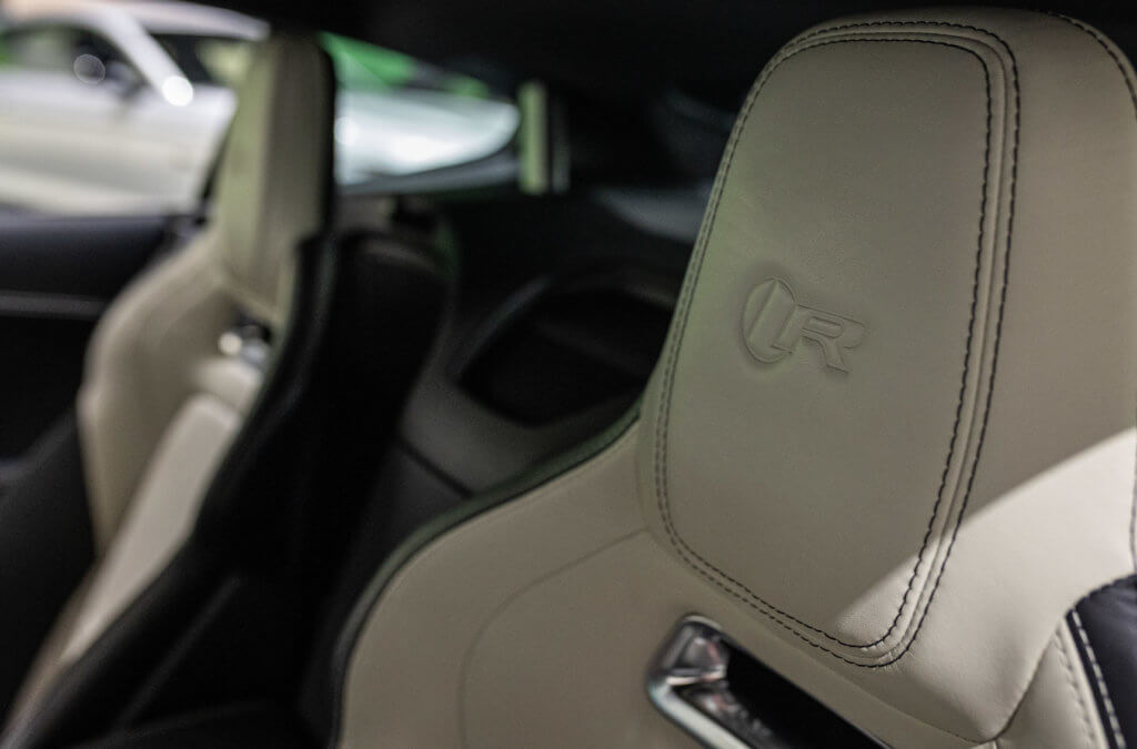 F-Type R Gris Corris Interieur 8