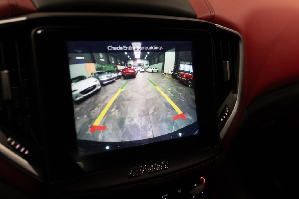 Maserati Ghibli Noir Interieur Rouge Interieur 45