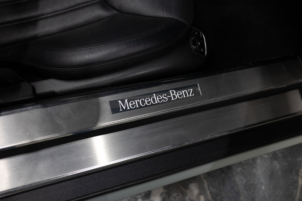 SL 350 gris Argent Interieur 11