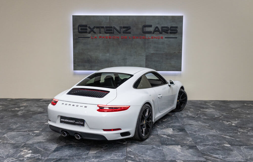 911 Blanche 3-4 ar d