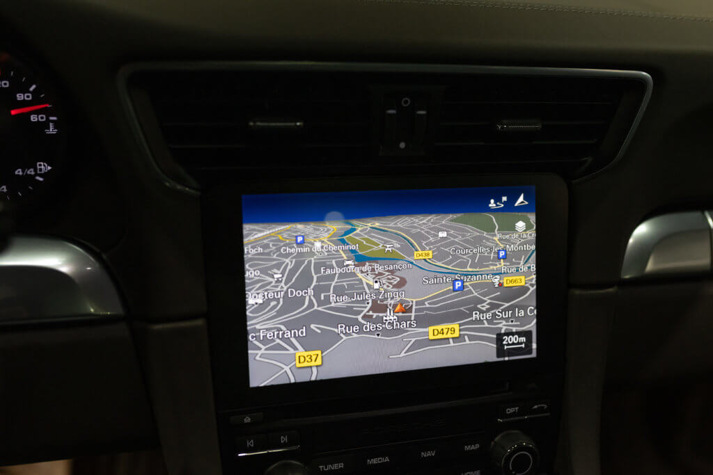 911 Blanche interieur 23