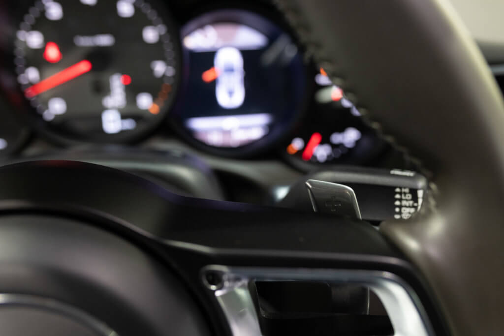 911 Blanche interieur 35