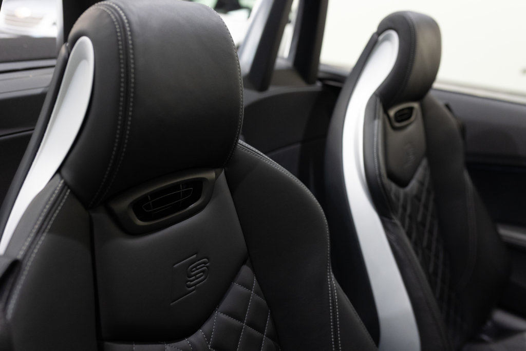 Audi TT S Grise MK3 Interieur 15