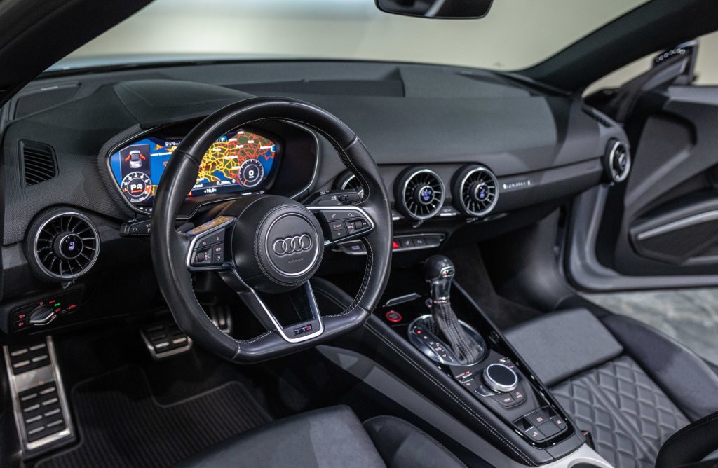 Audi TT S Grise MK3 Interieur 20