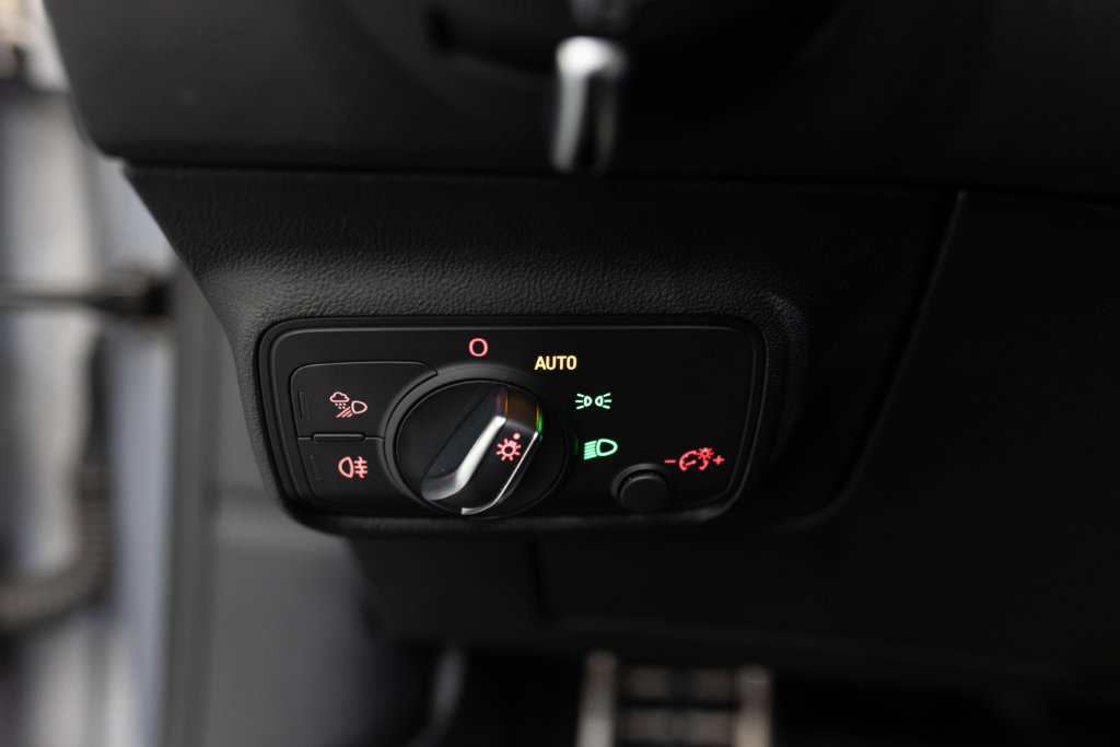 Audi TT S Grise MK3 Interieur 24