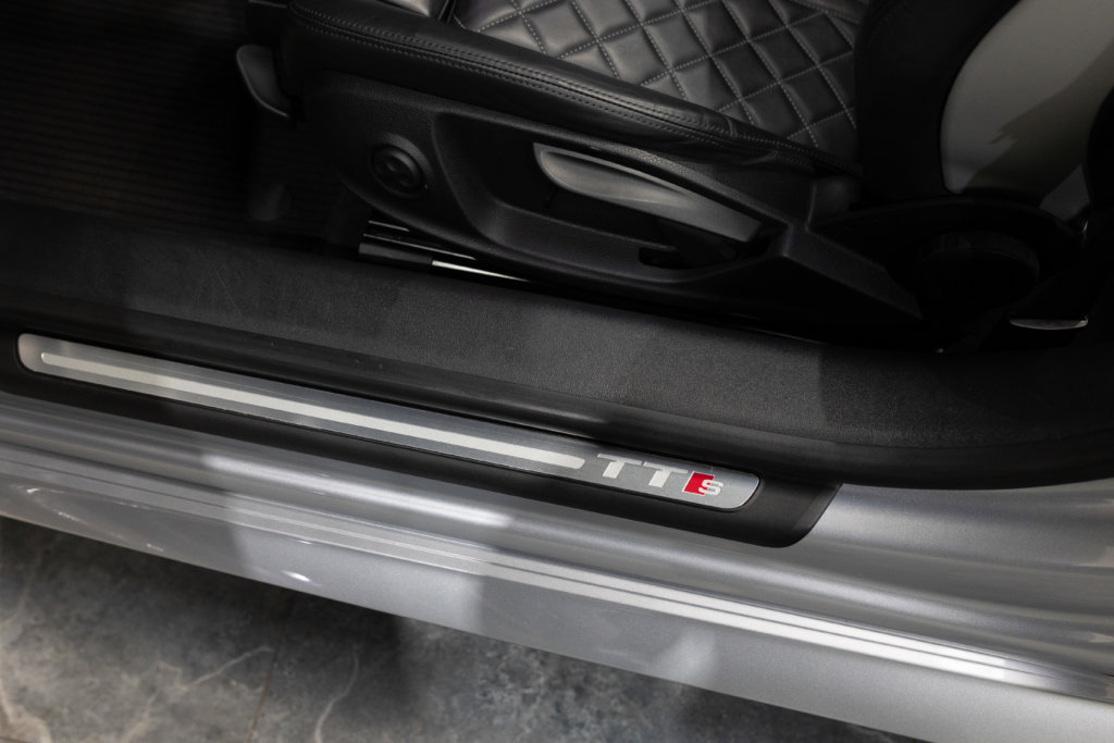 Audi TT S Grise MK3 Interieur 3