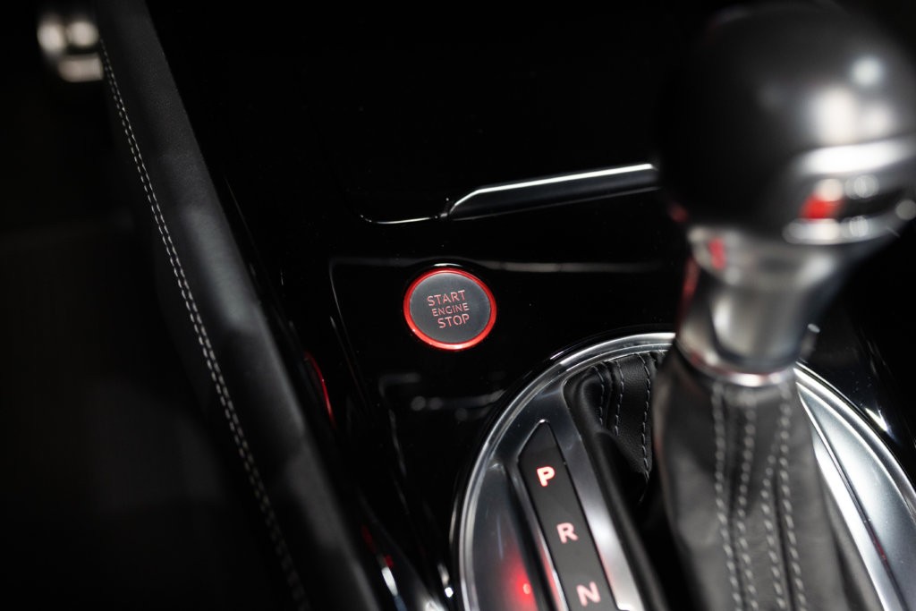 Audi TT S Grise MK3 Interieur 33