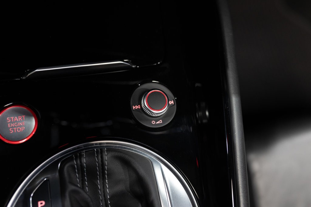 Audi TT S Grise MK3 Interieur 37