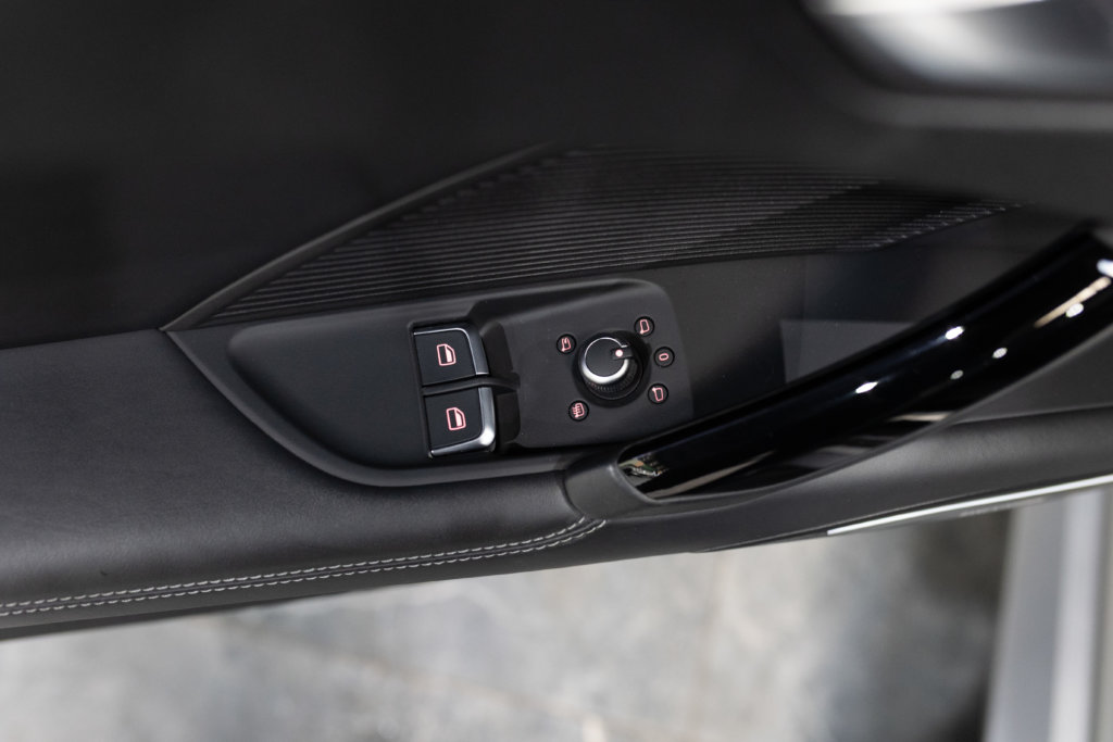 Audi TT S Grise MK3 Interieur 4