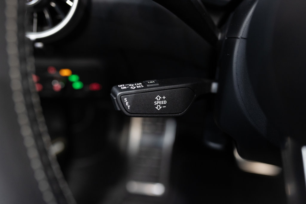 Audi TT S Grise MK3 Interieur 41