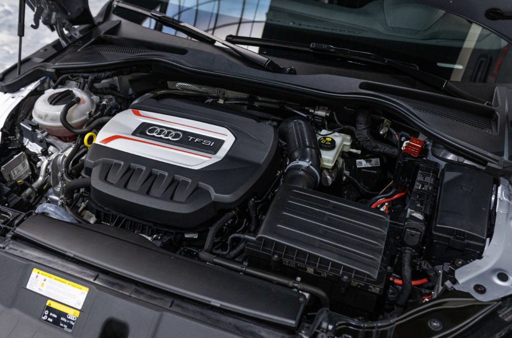Audi TT S Grise MK3 Moteur 3