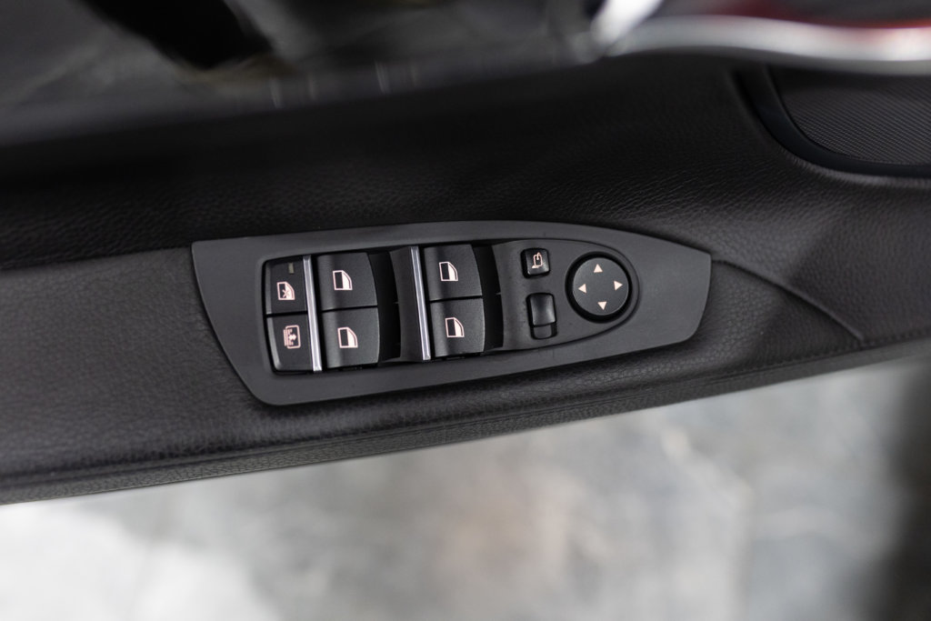 740i blanche Interieur 4