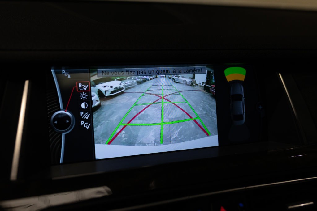 740i blanche Interieur 55