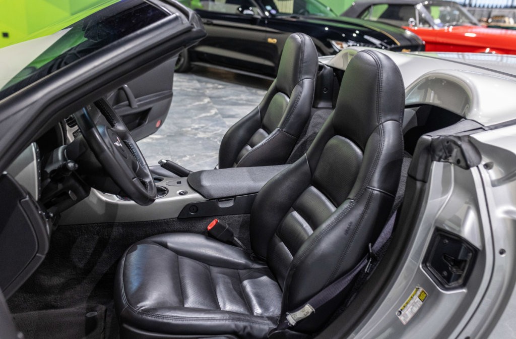 Corvette Cabriolet C6 Grise Interieur 16
