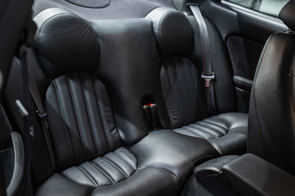 Jaguar XK8 Grise 13K Interieur 19